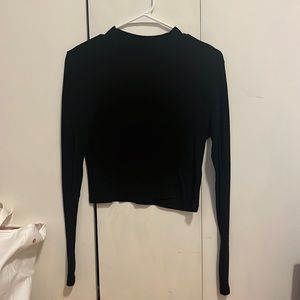 H&M black ribbed mockneck cropped long sleeve